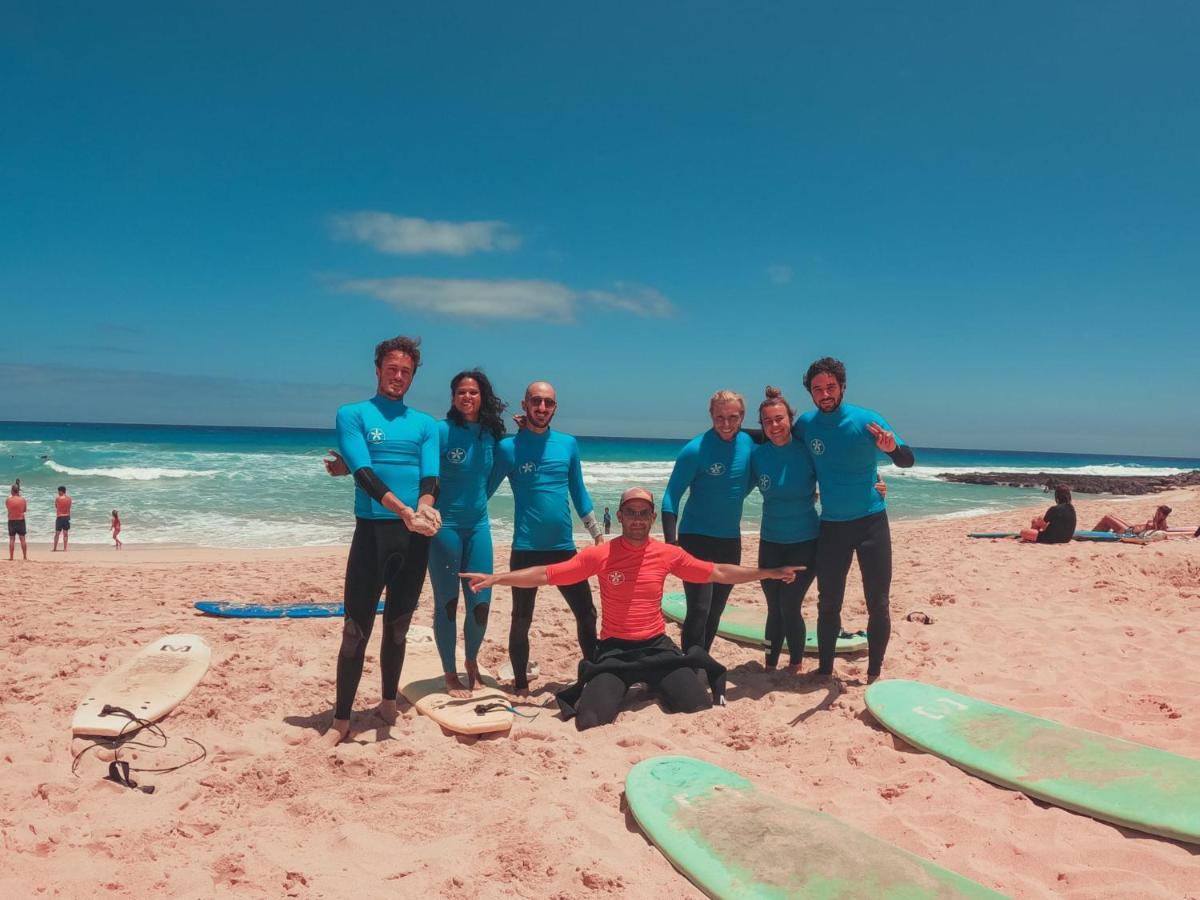 International Surf Camp Only Surf Pansiyon Corralejo Dış mekan fotoğraf